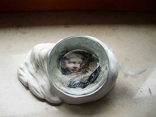 Modelliermasse, Glas, Papier, Feder, 12x9x6, 2017